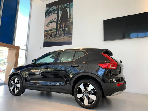 Imagem 13 de 15 de Volvo Xc40 2.0 T4 Momentum Awd Gaso Geartronic 2020/2020 0km