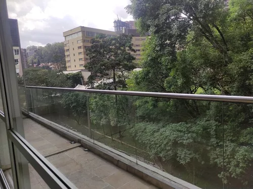 Oficina En Arriendo Ubicada En El Poblado Sector Transversal Inferior (24394).
