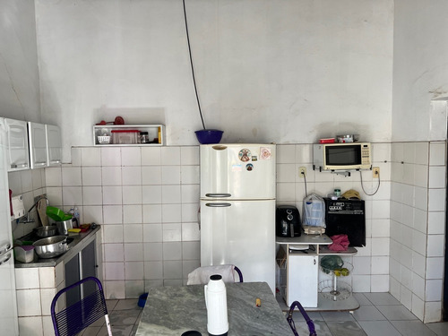 Vendo Casa Localizada No Centro De Elesbão Veloso Ao Lado Do Banco Do Brasil