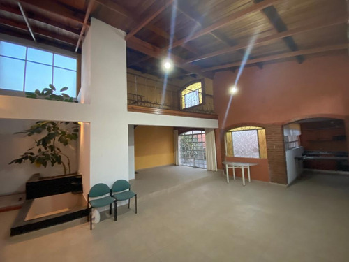 Imagen 2 de 14 de Amplia Casa 1 Planta Con Departamento Extra Prados Sur, Ags.