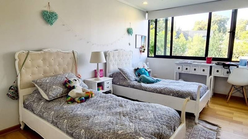 Imagen 9 de 19 de Casa En Venta De 3 Dorm. En Vitacura