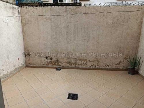 Imagen 8 de 19 de Julio Latouche Rentahouse Vende Townhouse Monteserino San Diego 22-28673