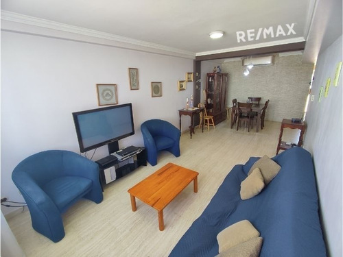 Imagen 6 de 19 de Town House En Edf. Atenea Suite