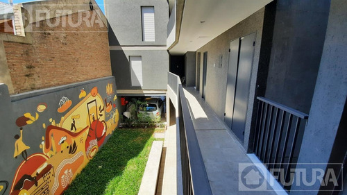 Imagen 5 de 20 de Departamento Duplex 1 Dormitorio En Venta - Castellanos 450 U06