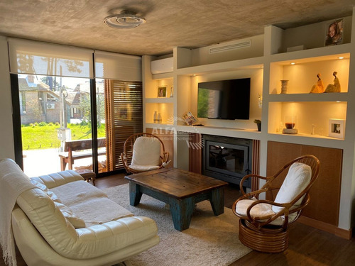 Imagen 12 de 26 de Casa En Venta En Playa Mansa, Punta Del Este