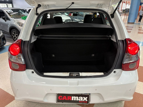 Toyota Etios 1.5 X Plus 16v Aut. 4p