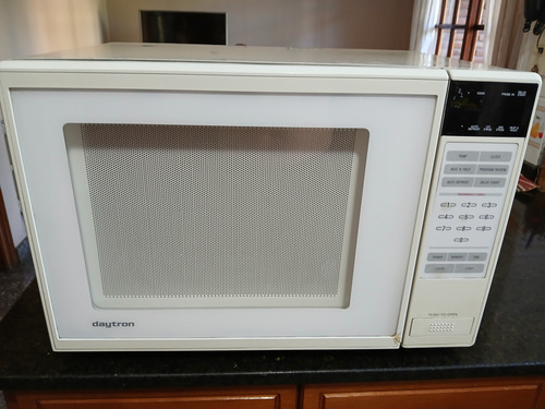Microondas Daytron Kor- 802a (Usado)