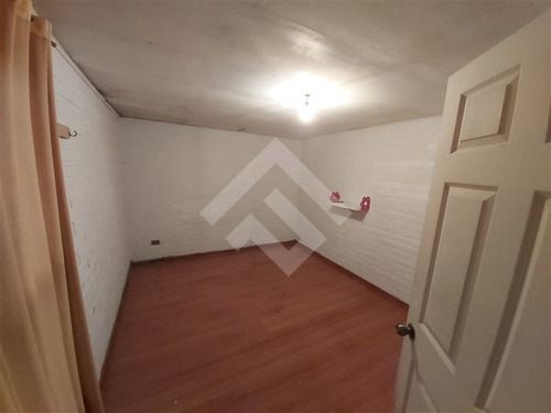 Casa En Venta De 3 Dorm. En La Florida