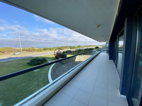 Imagen 15 de 28 de Espectacular Apartamento Ubicado En La Brava - Punta Del Este Brava