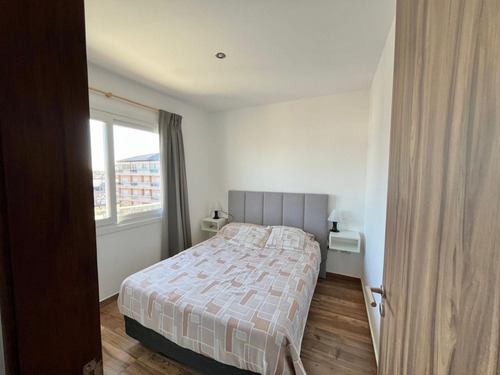Venta De Departamento Dos Ambientes Ubicado En Av Principal De Pinamar Edificio Renata 20