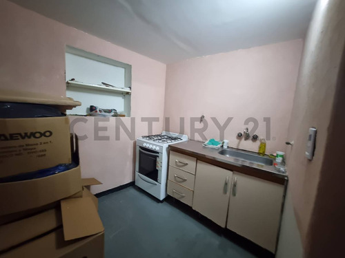 Venta Casa 4 Ambientes Refaccionada En Balvanera