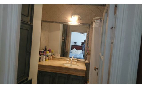 Venta De Casa 7 Ambientes O Mas En Villa General Mitre.