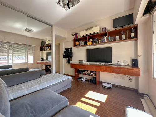 Departamento En Venta En Lanús Oeste 5 Ambientes Con 2 Cocheras Y 2 Bauleras