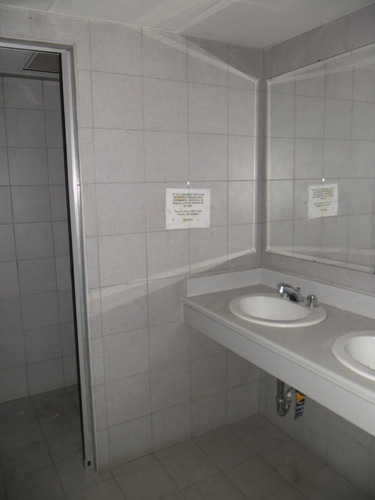 Imagen 11 de 12 de En Venta Local Comercial 4 Niveles Ubicado En Valencia Código 574296