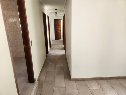 Alto Las Condes, 4 Dorm, 700 Mts2 De Terrano, Disponible
