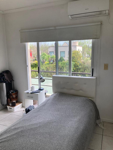 Venta Casa Estilo Minimalista- Club De Campo El Lauquén
