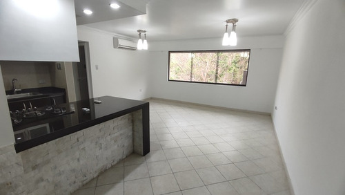 Imagen 2 de 10 de Apartamento En Venta Av. Cuatricentenaria Res. Mirador Country, Carlos Tona , 04129305244, Código: Ata-942