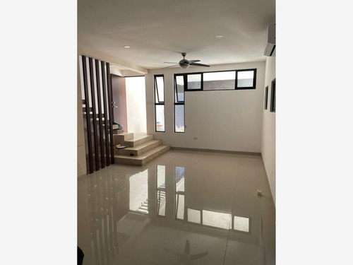Imagen 5 de 12 de Casa Sola En Renta Temozon Norte