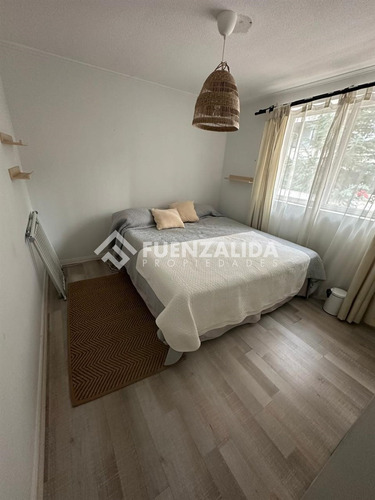 Casa De 3 Pisos En Pasaje Cerrado En Venta. En Ñuñoa