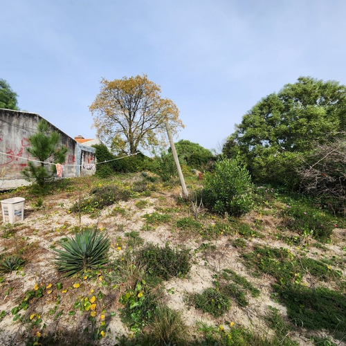 Venta Casa Ciudad De La Costa 1 Dormitorio, Cochera Y Terreno De 900 Mts2