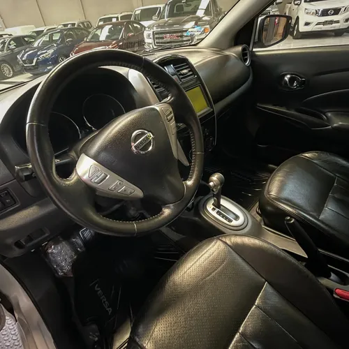 Nissan Versa 1.6 Exclusive At