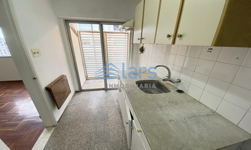 Apartamento En Alquiler / Cordón - Inmobiliaria Lars