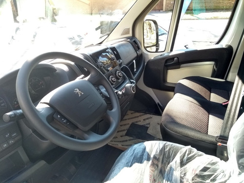 Imagen 11 de 15 de Peugeot Boxer 2.2 Hdi 435m Premium