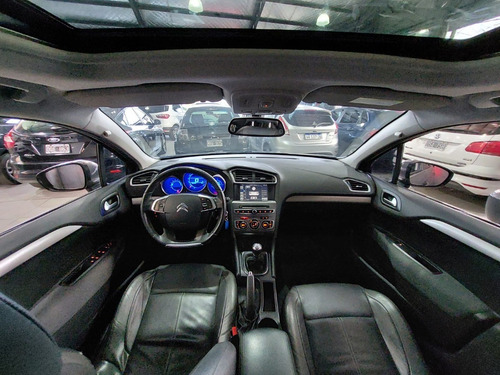 Imagen 18 de 18 de Citroën C4 Lounge 2017 1.6 Hdi 115 Feel Pack