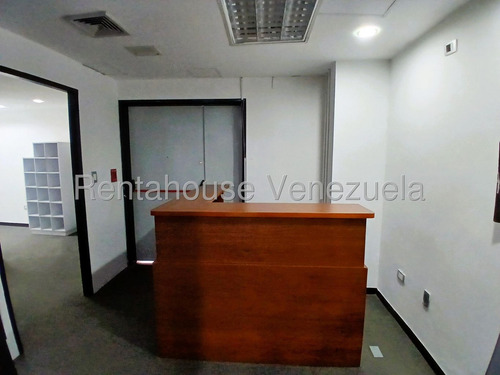 Oficina En Alquiler Los Cortijos De Lourdes Mls 25-15550 Yf