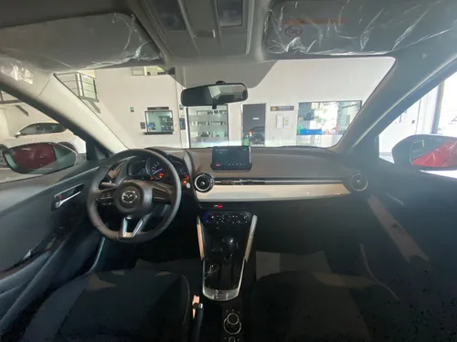 Mazda 2 Touring At/2025/cm/ Ng