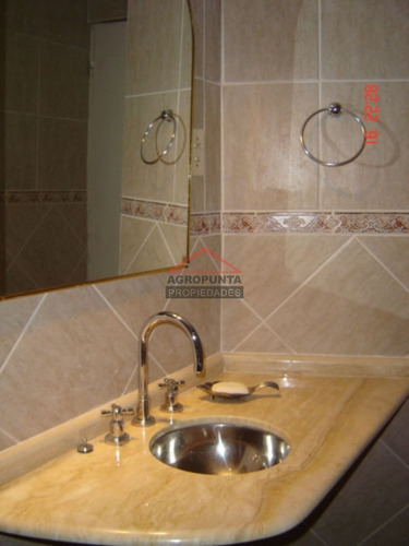 Casa En Rincón Del Indio, 3 Dormitorios *- Ref: 3106