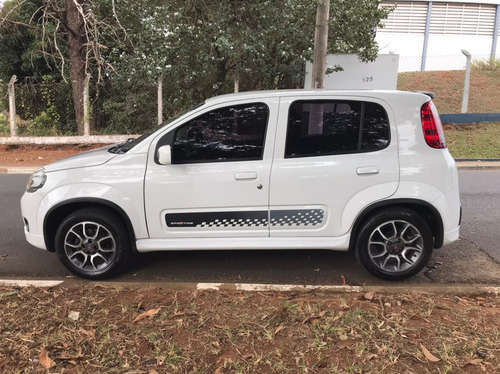 Fiat Uno 2013 1.4 Sporting Flex 5p