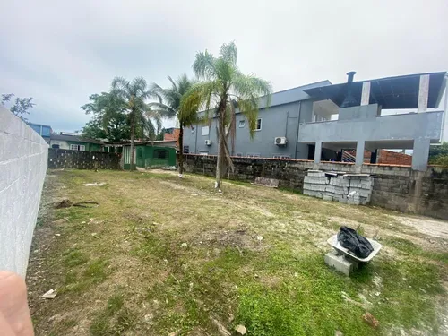 Vende-se Casa Em Bertioga A 1000m Da Praia - Grande Oportunidade!