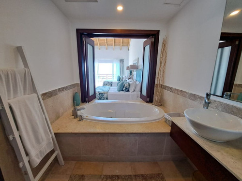 Vebta Y Renta De Apartamento En Punta Palmera