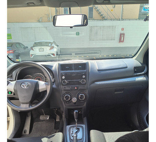 Toyota Avanza 1.5 Le At