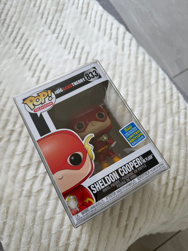 Funko Pop Sheldon Cooper Flash (Usado)