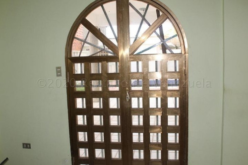 Imagen 6 de 12 de Mariaestela Boada, Vende Hermosa Casa En Lecheria. #21-8174