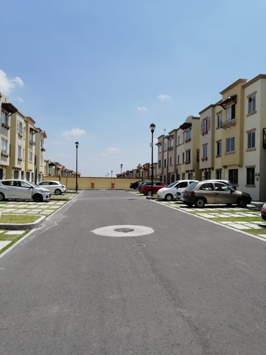 Imagen 2 de 12 de Departamento En Venta Y Renta Real Solare Queretaro
