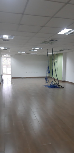 Imagen 5 de 5 de Oficina En Arrendamiento ~ 99 M2 - Lechería