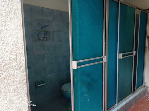 Imagen 17 de 28 de Se Vende Casa Bifamiliar Esquinera En Ciudad Modelo (j.s)