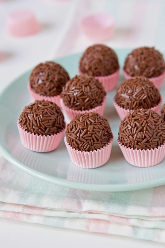 Imagem 2 de 4 de Curso De Brigadeiros Profissional