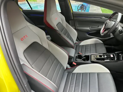 Volkswagen Golf GTI 2.0L Turbo 265Hp Dsg7