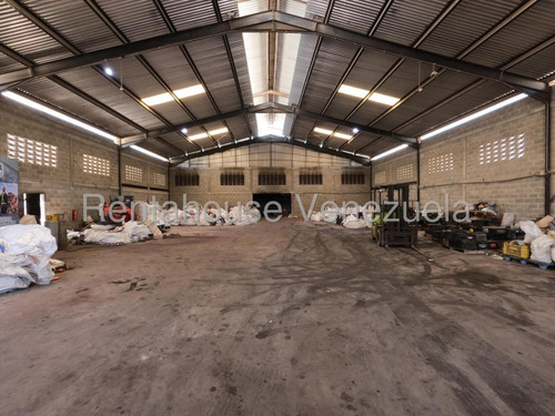 Maria E. Alquila Galpón De Alta Capacidad, Perfecto Para Almacenamiento Y Producción!! Construcción Reciente, En Zona Industrial 2, Lara#25-20201**1.208m2**