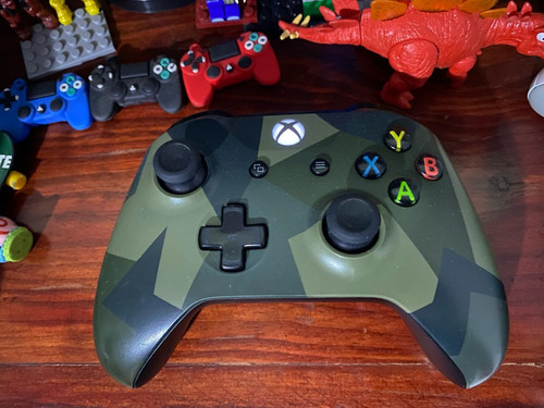 Control Xbox One S (Usado)
