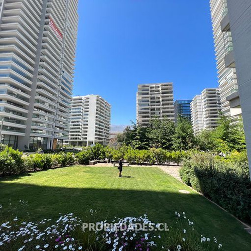 Departamento En Venta De 4 Dorm. En Vitacura