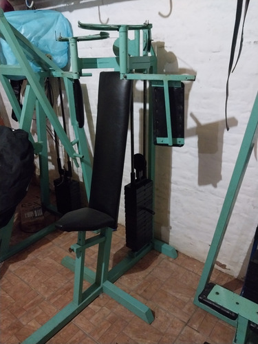 Peck Deck Gumnasio (Usado)