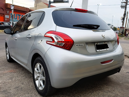 Peugeot 208 1.5 Allure Touchscreen
