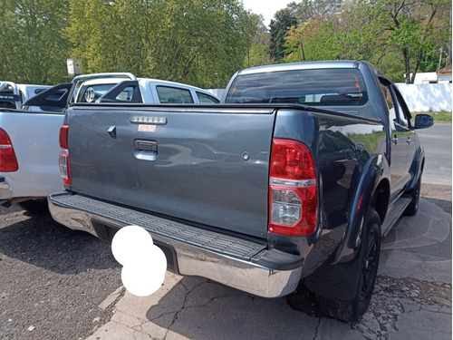 Toyota Hilux 3.0 Cd Srv Cuero 171cv 4x4
