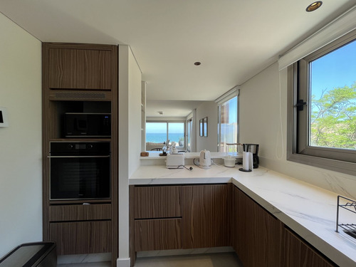 Apartamento En Venta Sobre La Playa En Manantiales