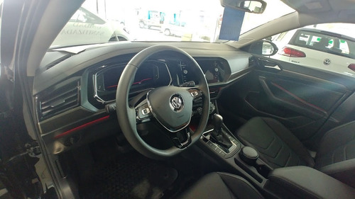 Volkswagen Nuevo Vento 250 Tsi Highline At Dm